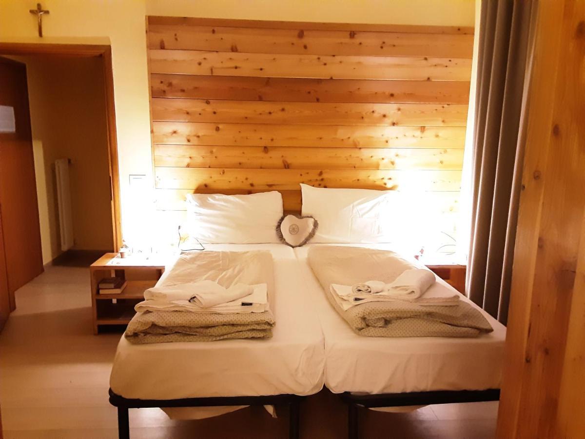 B&B Anna Rovere della Luna Екстериор снимка