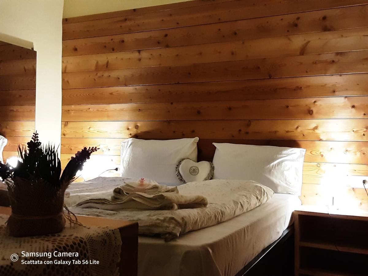 B&B Anna Rovere della Luna Екстериор снимка